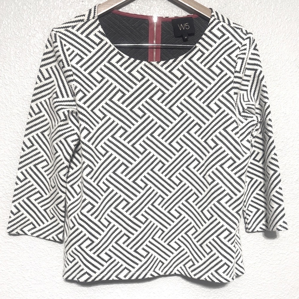 Anthropologie W5 Top Women's Medium‎ Black Cream Geometric Knit Pullover Blouse
